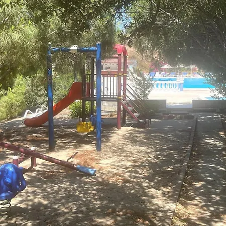 Villa Guemuesluek וילה בודרום